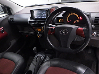TOYOTA IQ 2010