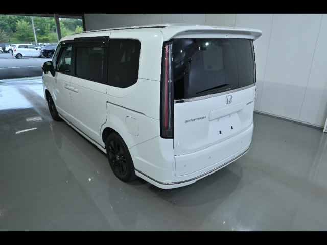 HONDA STEP WAGON 2022