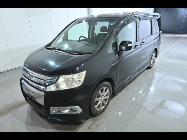 HONDA STEP WAGON 2010