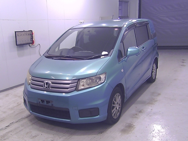 HONDA FREED 2010