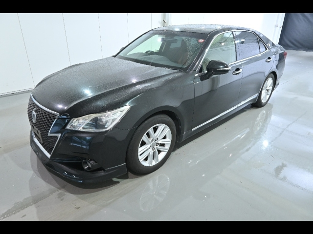 TOYOTA CROWN 2013