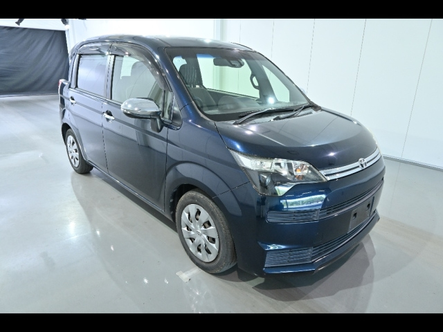 TOYOTA SPADE 2016
