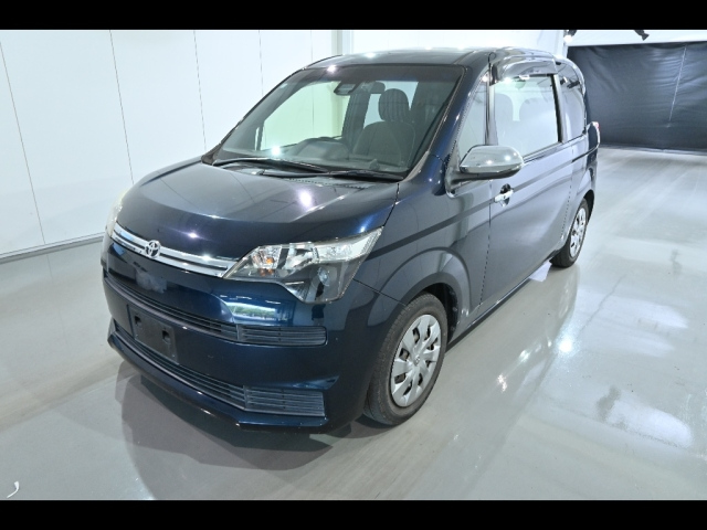 TOYOTA SPADE 2016
