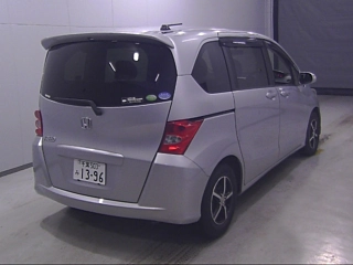 HONDA FREED 2009