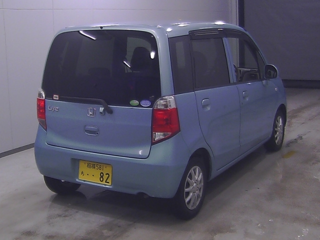 HONDA LIFE 2011