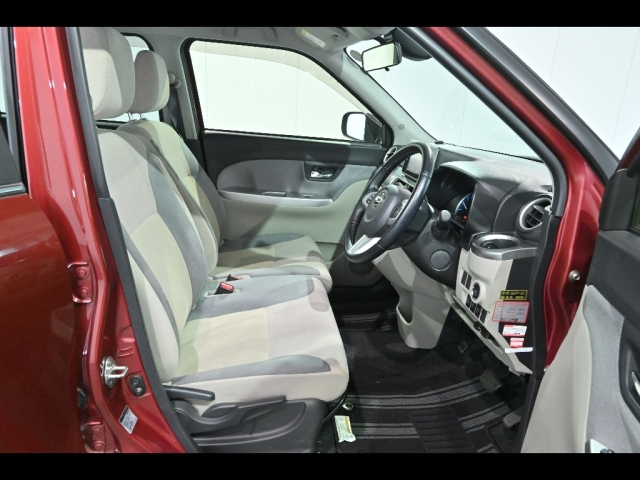 DAIHATSU CAST 2016