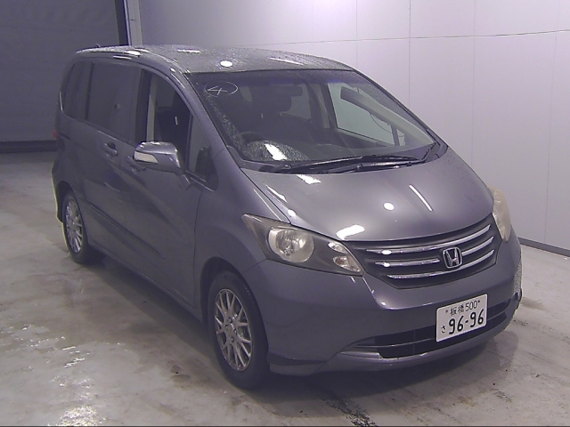 HONDA FREED 2010