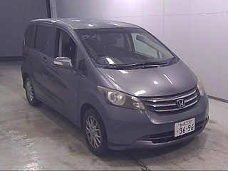 HONDA FREED 2010
