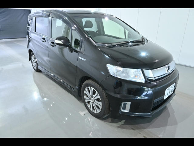 HONDA FREED 2015