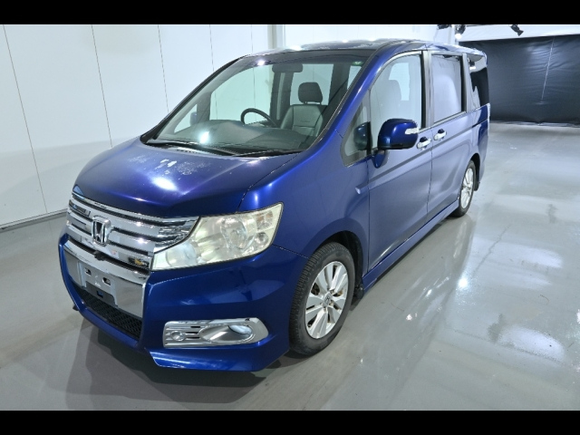 HONDA STEP WAGON 2011