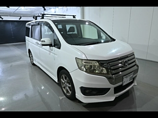 HONDA STEP WAGON 2013