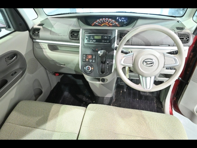 DAIHATSU TANTO 2015