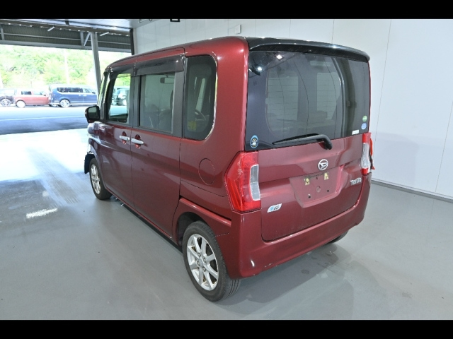 DAIHATSU TANTO 2015