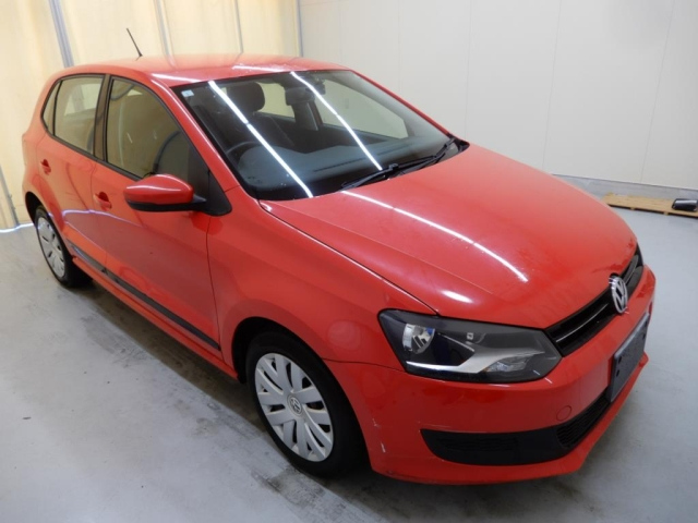 VOLKSWAGEN POLO 2013