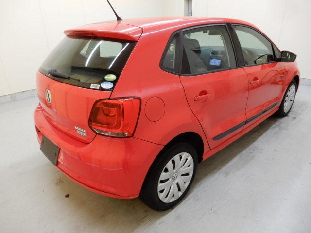 VOLKSWAGEN POLO 2013