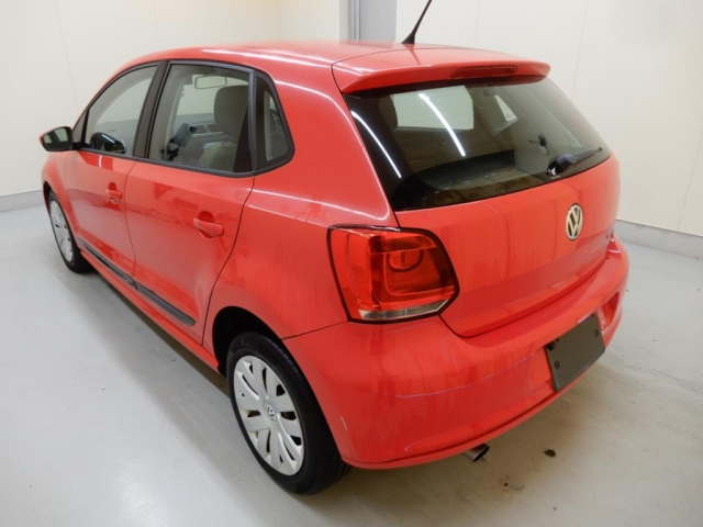 VOLKSWAGEN POLO 2013