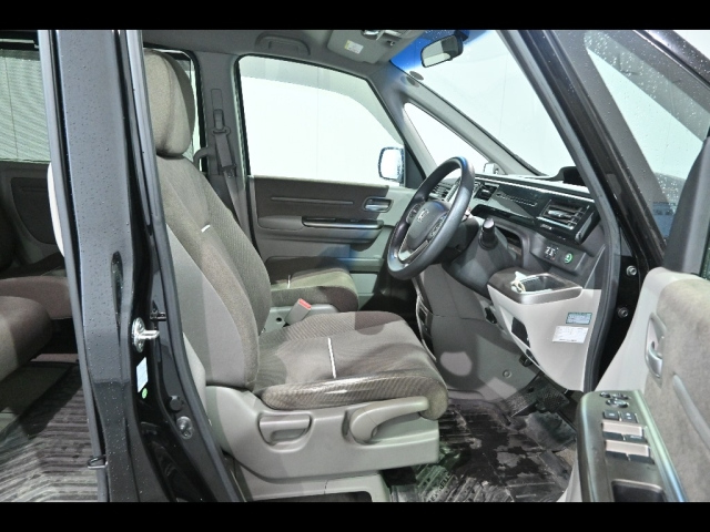 HONDA STEP WAGON 2015