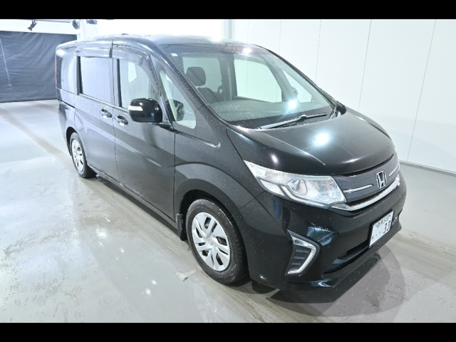 HONDA STEP WAGON 2015