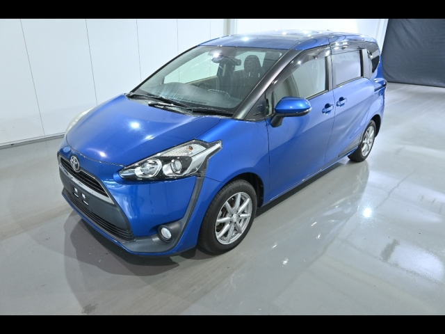TOYOTA SIENTA 2017