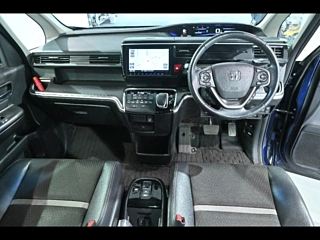 HONDA STEP WAGON 2017