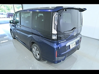 HONDA STEP WAGON 2017