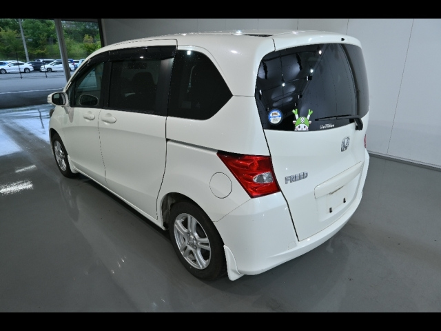 HONDA FREED 2009