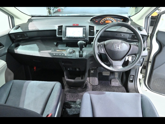 HONDA FREED 2009