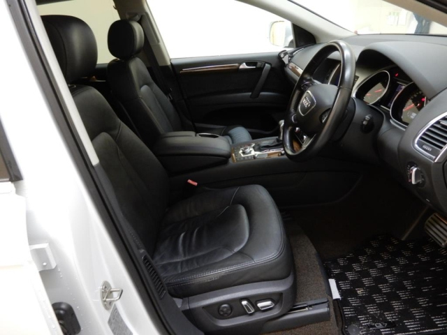 AUDI Q7 2013