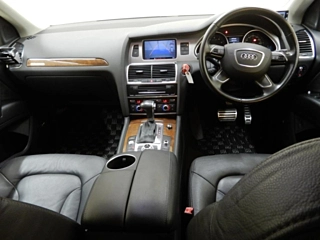 AUDI Q7 2013