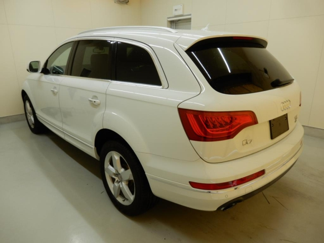 AUDI Q7 2013
