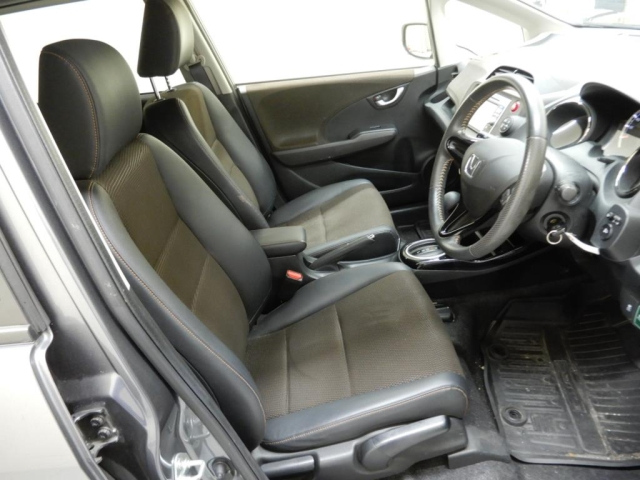 HONDA FIT SHUTTLE 2012