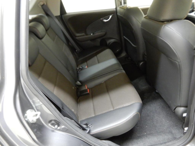 HONDA FIT SHUTTLE 2012