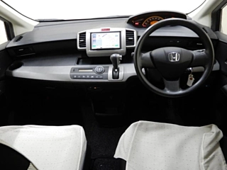 HONDA FREED 2010