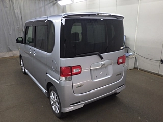 DAIHATSU TANTO 2012