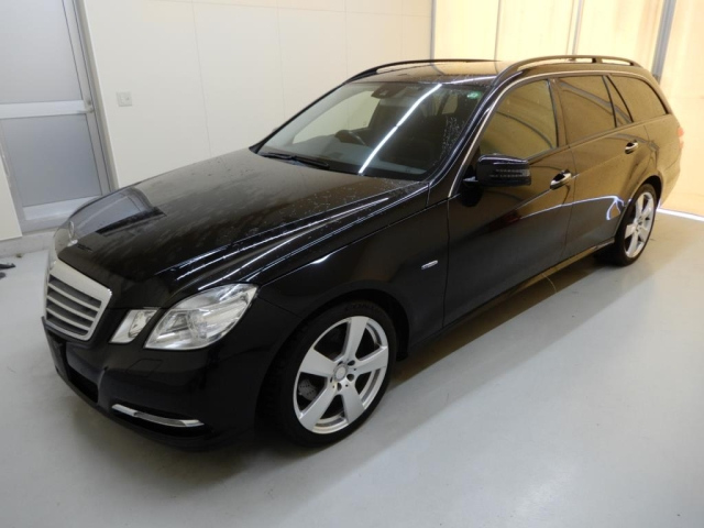 MERCEDES BENZ E CLASS WAGON 2011