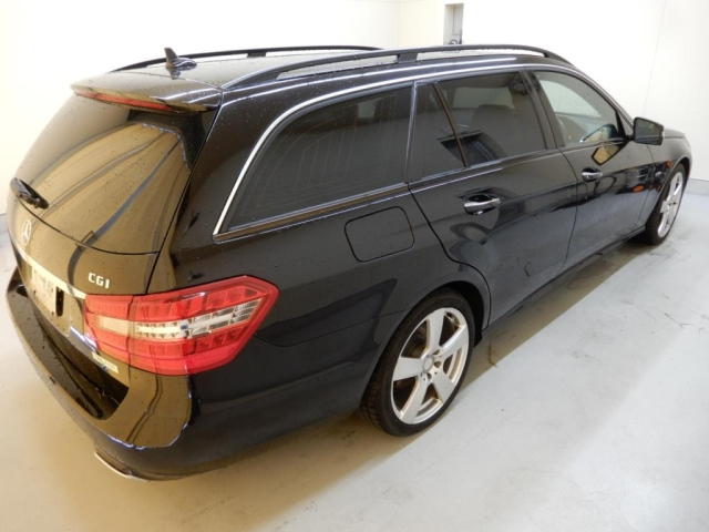 MERCEDES BENZ E CLASS WAGON 2011