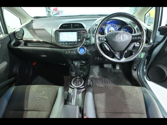 HONDA FIT SHUTTLE 2013