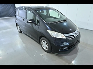 HONDA FREED 2012