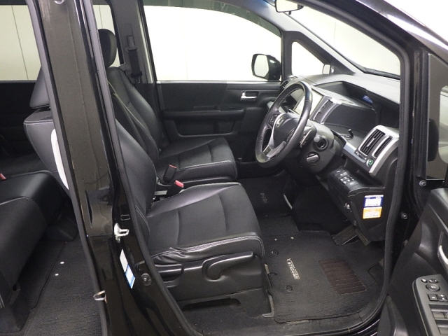 HONDA STEP WAGON 2012