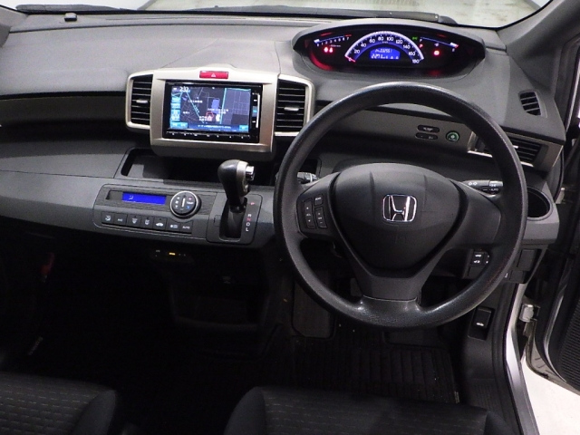 HONDA FREED 2014