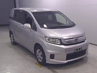 HONDA FREED 2014