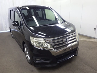 HONDA STEP WAGON 2014