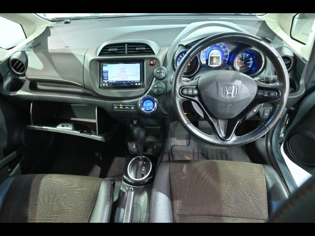 HONDA FIT SHUTTLE 2013