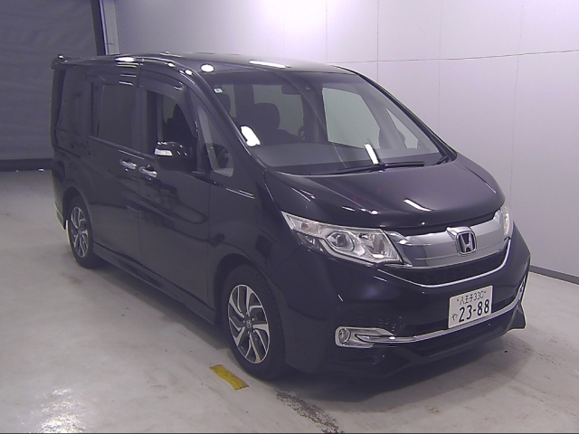 HONDA STEP WAGON 2016