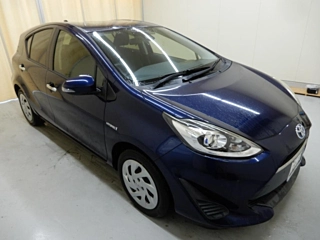 TOYOTA AQUA 2018