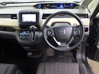 HONDA FREED 2017