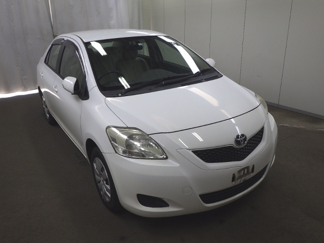 TOYOTA BELTA 2010