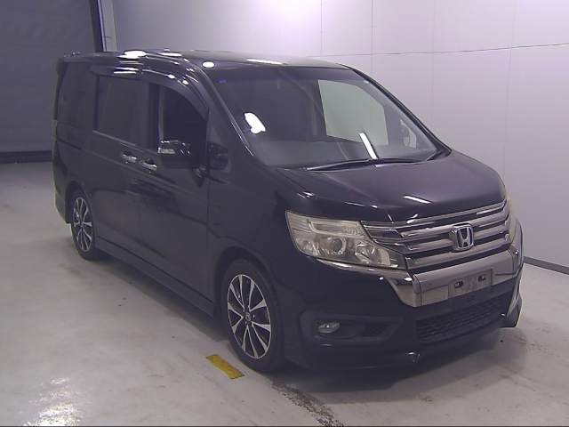 HONDA STEP WAGON 2015