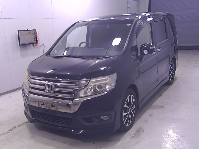 HONDA STEP WAGON 2015