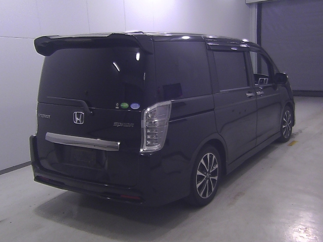 HONDA STEP WAGON 2015
